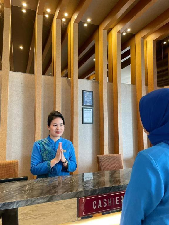 The Crew Hotel Kualanamu International Airport Medan Zewnętrze zdjęcie